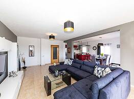 Exquisite Spacious Villa Bufaline With Pool and Gym