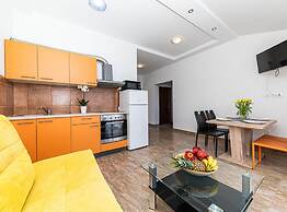 Exquisite Spacious Villa Bufaline With Pool and Gym