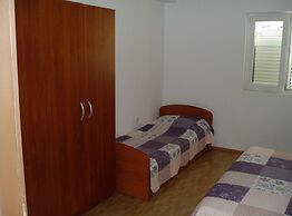 Apartments Bionda Senj