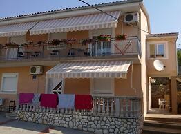 Apartments Bionda Senj