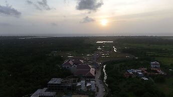 Unique Resort & Lifestyle