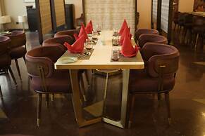 Unique Resort & Lifestyle