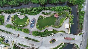 Unique Resort & Lifestyle