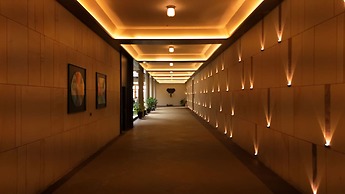 Unique Resort & Lifestyle