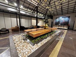 Unique Resort & Lifestyle