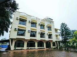 Treebo Reveniir Resort