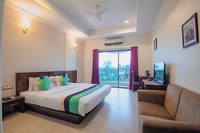 Treebo Reveniir Resort