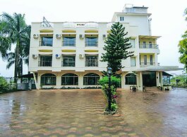 Treebo Reveniir Resort