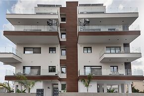 Phaedrus Living: Limassol Opalia Residences Crystal