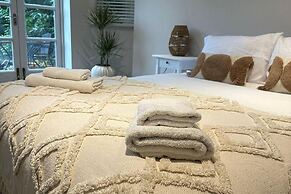 Luxury Family Home Central Bournemouth Sleeps 6