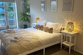 Luxury Family Home Central Bournemouth Sleeps 6