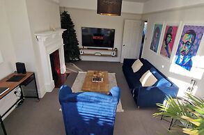 Luxury Family Home Central Bournemouth Sleeps 6