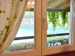 Blissful Bay Apartments Vrboska