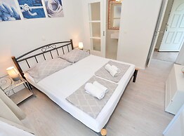 Blissful Bay Apartments Vrboska