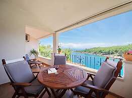 Blissful Bay Apartments Vrboska