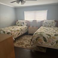 Hilton Head Condo Close To Beach & Golfing 2 Bedroom Condo