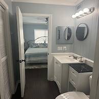 Hilton Head Condo Close To Beach & Golfing 2 Bedroom Condo