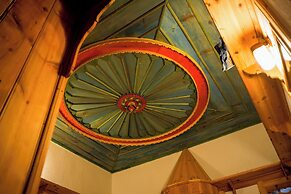 Ayşenaz Hanım Konağı