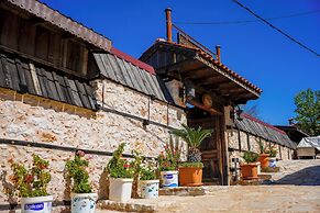 Ayşenaz Hanım Konağı