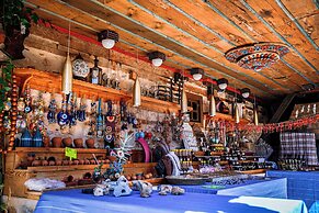 Ayşenaz Hanım Konağı