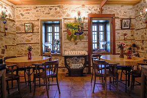 Ayşenaz Hanım Konağı