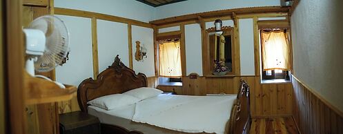 Ayşenaz Hanım Konağı