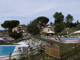Agriturismo Borgo Pulciano in Montone
