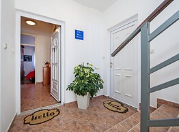 Brigth and Breezy Rovinj Apartments