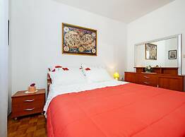 Brigth and Breezy Rovinj Apartments