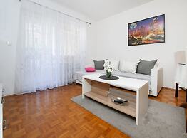 Brigth and Breezy Rovinj Apartments