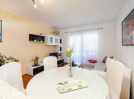 Brigth and Breezy Rovinj Apartments