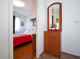 Brigth and Breezy Rovinj Apartments