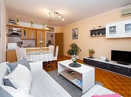 Brigth and Breezy Rovinj Apartments