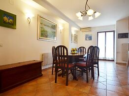 Spacious Rovinj Apartment With Balcony and Sea View