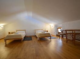 Majestic Rustical Kanfanar Villa With Pool