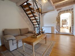 Majestic Rustical Kanfanar Villa With Pool