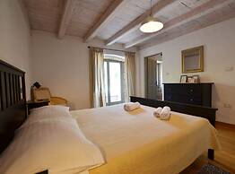 Majestic Rustical Kanfanar Villa With Pool