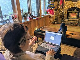 MapleRidge House: A BnB For All Seasons!