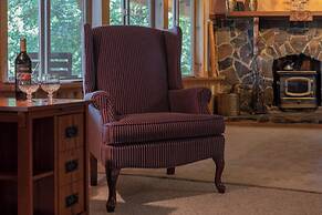 MapleRidge House: A BnB For All Seasons!