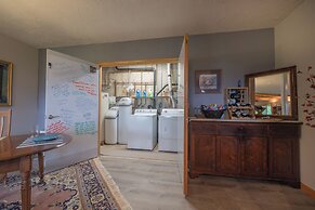 MapleRidge House: A BnB For All Seasons!