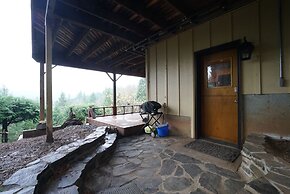 MapleRidge House: A BnB For All Seasons!