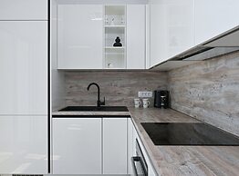 Stylish Kaštela Apartment With Modern Amenities and Free Parking