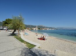 Stylish Kaštela Apartment With Modern Amenities and Free Parking