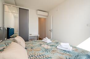 Exquisite and Stylish Apartment Trogir