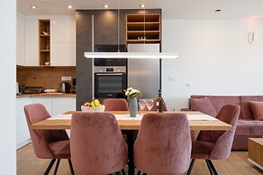 Exquisite and Stylish Apartment Trogir