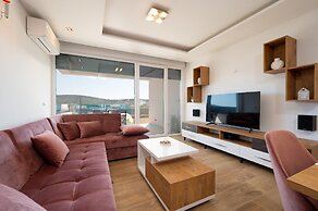 Exquisite and Stylish Apartment Trogir