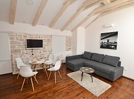 Trendy and Chic Rovinj Downtown Apartments