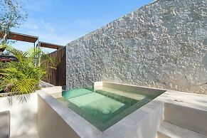 Casa Luna Twin VIP Luxury 2 Pools & Concierge