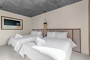 Casa Luna Twin VIP Luxury 2 Pools & Concierge