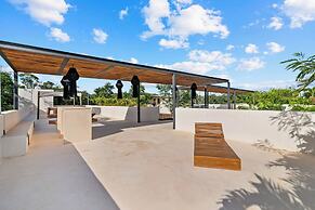 Casa Luna Twin VIP Luxury 2 Pools & Concierge